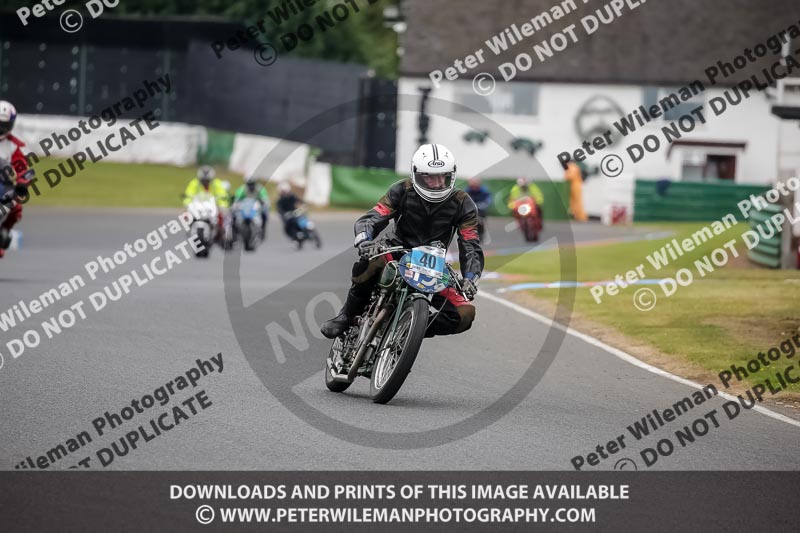 Vintage motorcycle club;eventdigitalimages;mallory park;mallory park trackday photographs;no limits trackdays;peter wileman photography;trackday digital images;trackday photos;vmcc festival 1000 bikes photographs